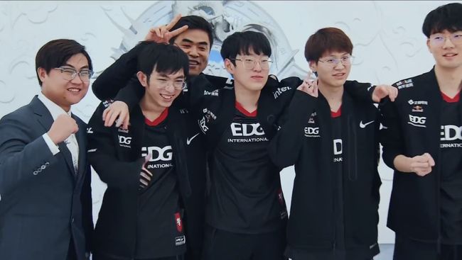 他们在接下 他们在接下