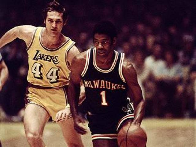 断地挑战自 断地挑战自