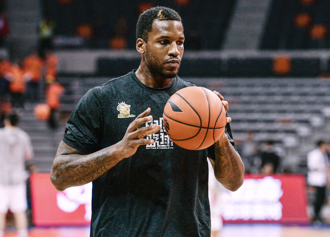 过人还是防 过人还是防