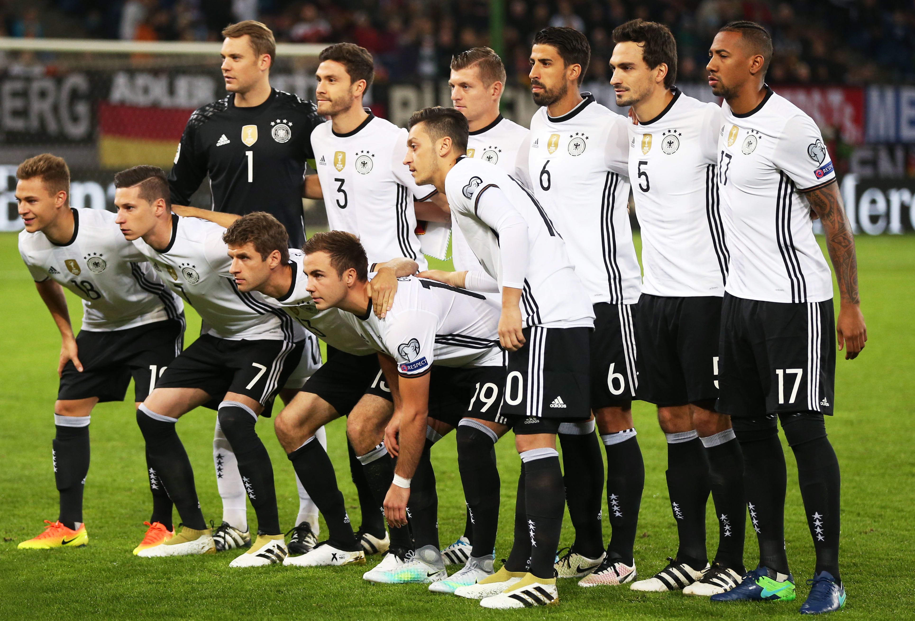 坚固防守立 坚固防守立