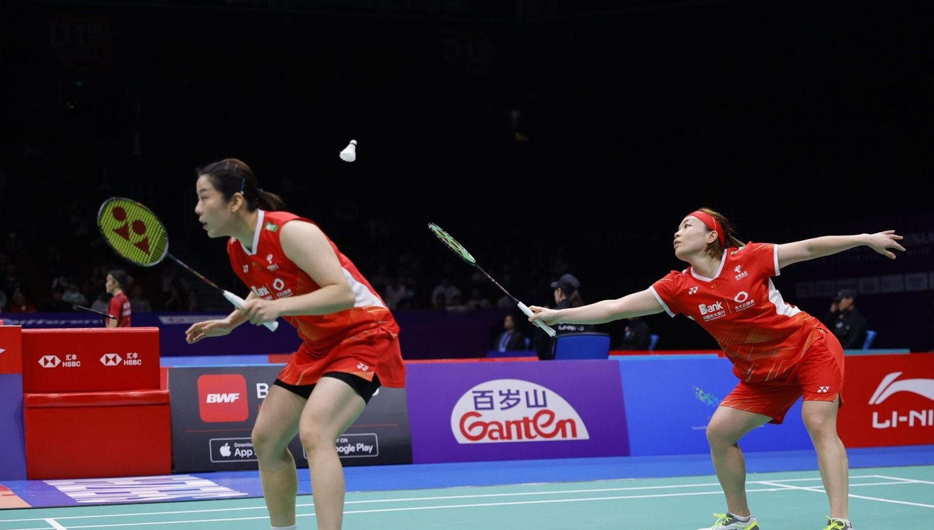 向国际化 向国际化